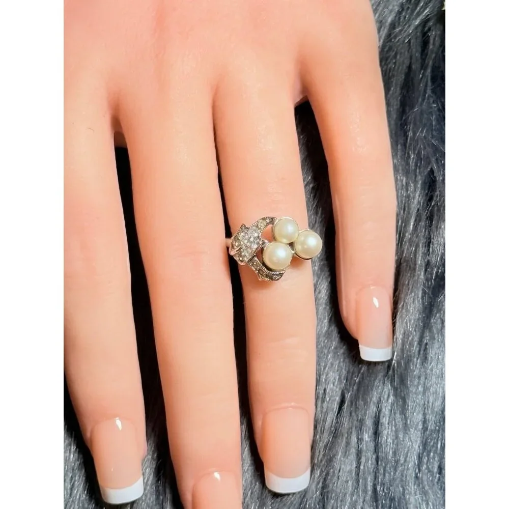 Avon‎ White Pearls Silver Plated Band Ring